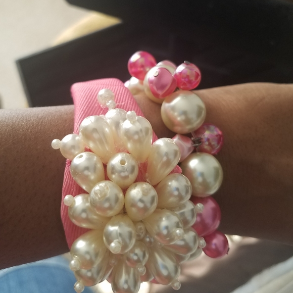 Pink and pearls fashion accessory set - Picture 2 of 4